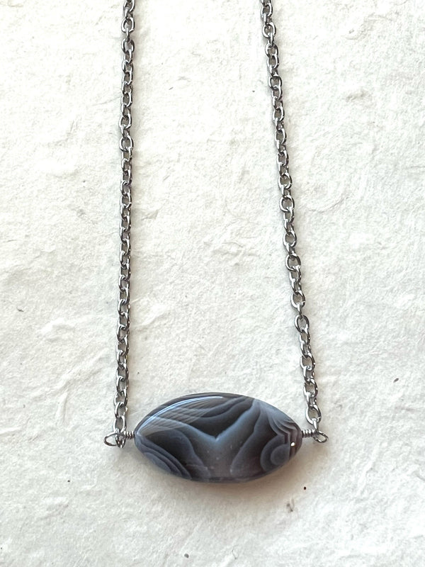 Agate East West Necklace