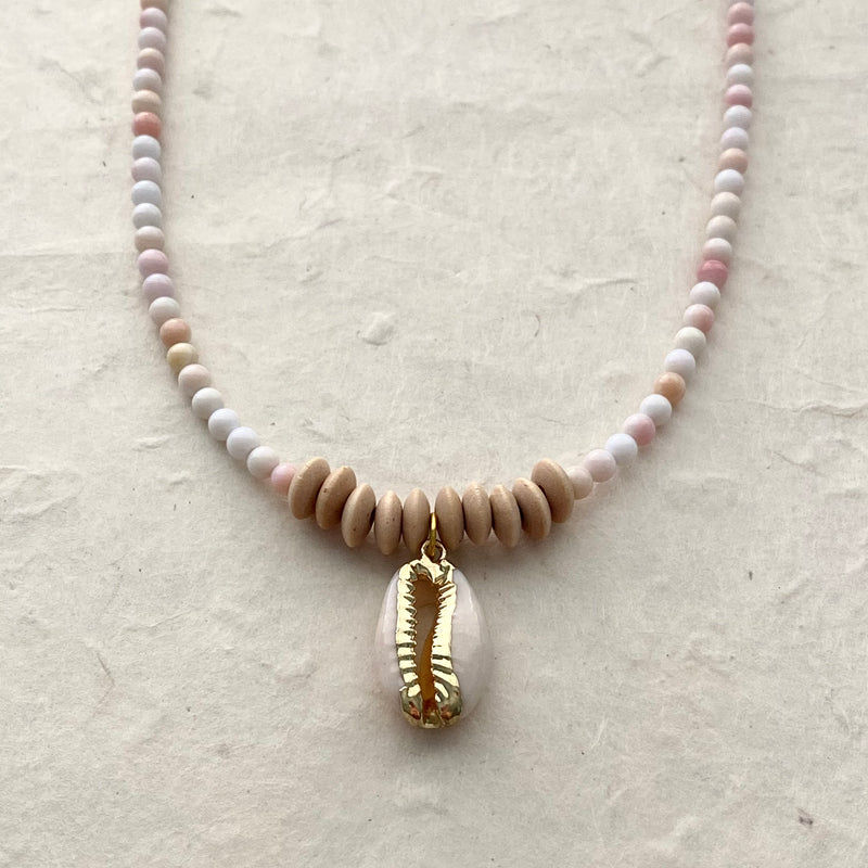 Pink Conch Shell Beads with Seashell Pendant